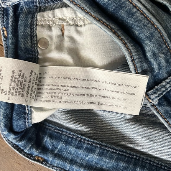 Abercrombie High Rise Super Skinny Ankle Jeans - Size 26 (Short) - Picture 5 of 5